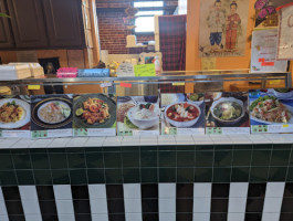 Jeenwong Thai Cuisine In Wilm food