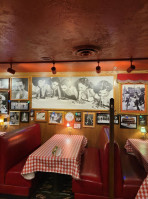 Buca Di Beppo Italian food