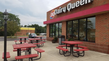 Dairy Queen inside