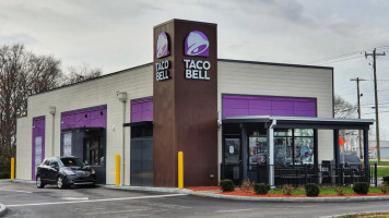 Taco Bell outside