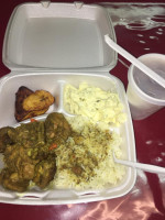 Dalia’s Caribbean Kitchen food