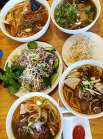 Bun Bo Hue Co Do 2 food