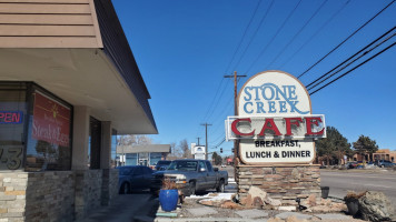 Stone Creek Cafe outside