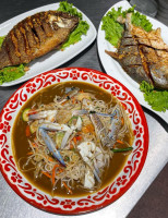 Chang Noi Thai Cuisine inside