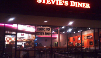 Stevie's Diner inside