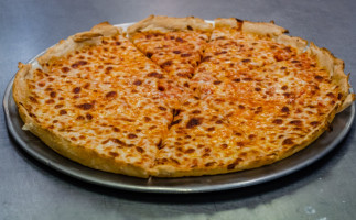 Larry's Pizza Of Paragould food