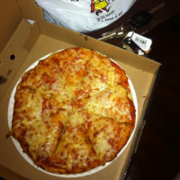 Rey's Pizza food