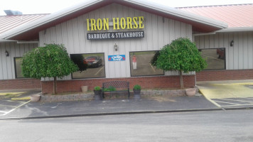 Ironhorse Barbeque And Steakhouse food