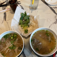 Pho Vanhly Noodle House inside