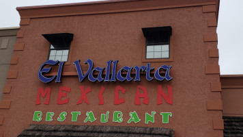 El Vallarta Mexican inside