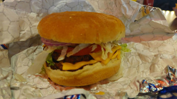 Mo' Burger food