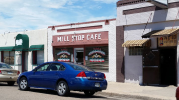 Estela's Mill Stop Cafe outside