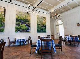 Hudson Garden Grill inside