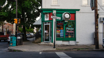 La Placita outside