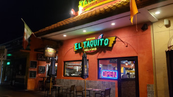 El Taquito inside