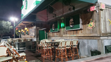 Flanigan's Seafood And Grill inside