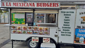 A La Mexicana Burgers food