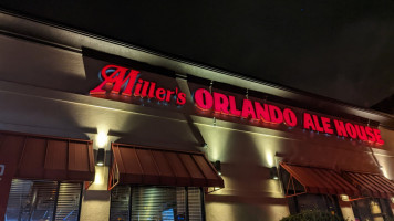 Miller's Ale House inside