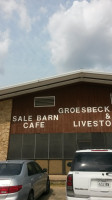 Billy B's Sale Barn Cafe outside