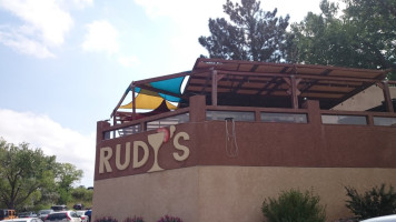 Rudy's Little Hideaway outside