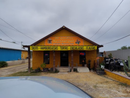 El Mariachi Tortillería outside