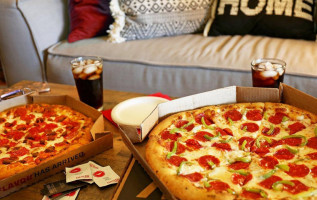 Donatos Pizza food