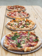 Gabino’s Wood Fired Pizza Co food