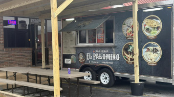 Taqueria El Palomino inside