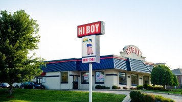 Hiboy Drive-in outside