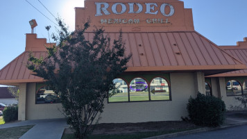 Rodeo Mexican outside