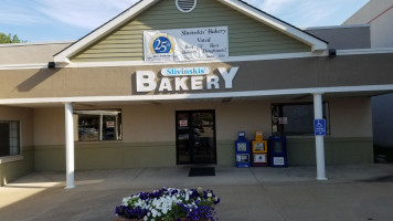 Slivinskis' Bakery outside