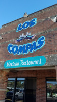 Los Compas Mexican outside