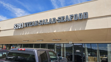 5281 Steak Salad Seafood outside