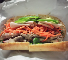 Mission Banh Mi outside