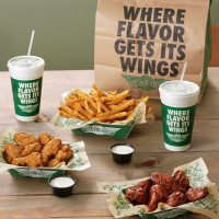 Wingstop - Chicago Harrison food