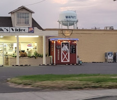 Bj’s Coffee Barn outside