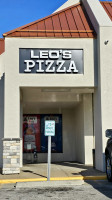 Leo's Pizza food