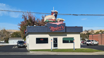 Major's Burgers food