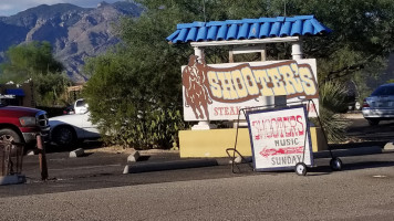 Shooter's Saloon outside