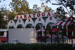 Backstretch Pool Bar Restaurant outside