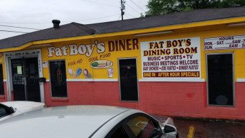 Fat Boys Diner outside