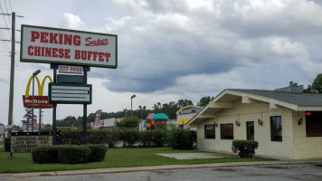 Peking Chinese Super Buffet outside