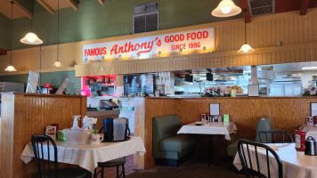 Famous Anthony's Salem food