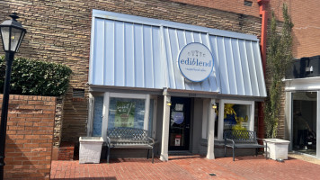 Ediblend Superfood Cafe outside