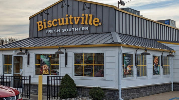 Biscuitville inside