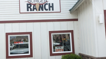 Burger Ranch outside