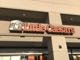 Little Caesars Pizza food