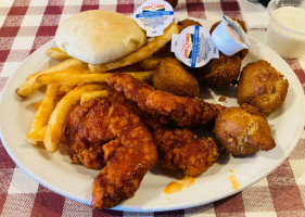 Wildwood Smokehouse food