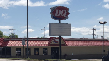 Dairy Queen outside
