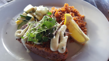 The Boathouse At Breach Inlet food